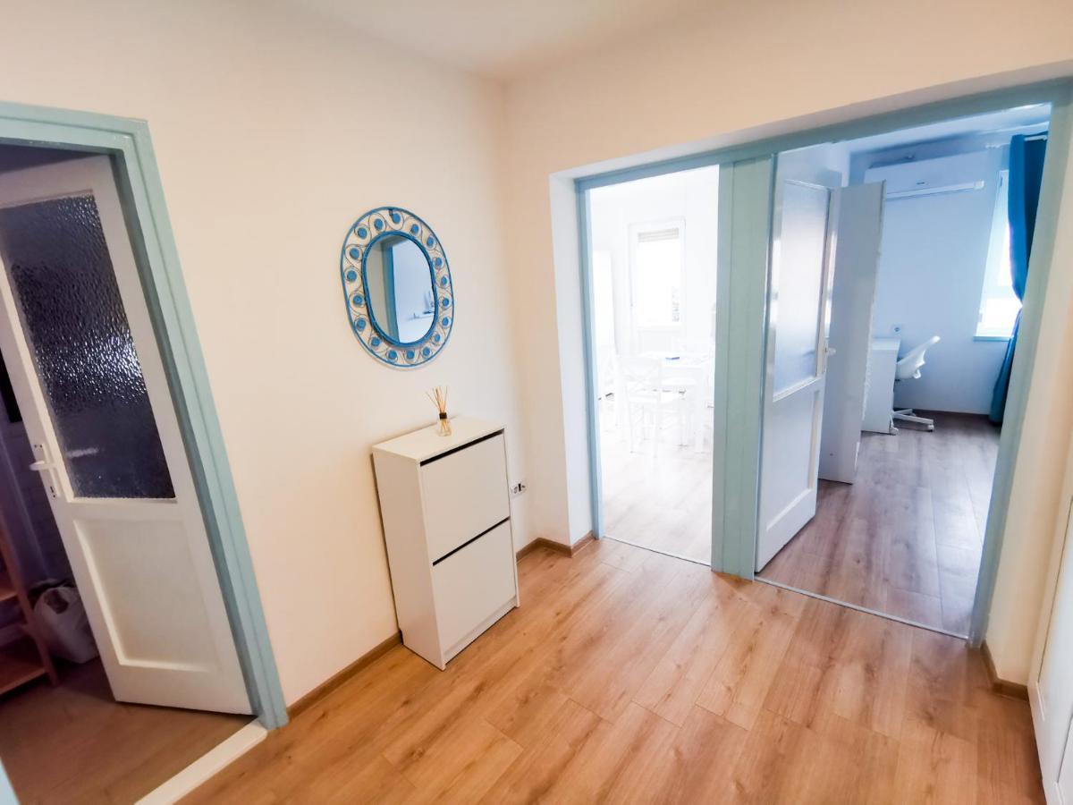 Sea Star Apartment Pula Exterior photo